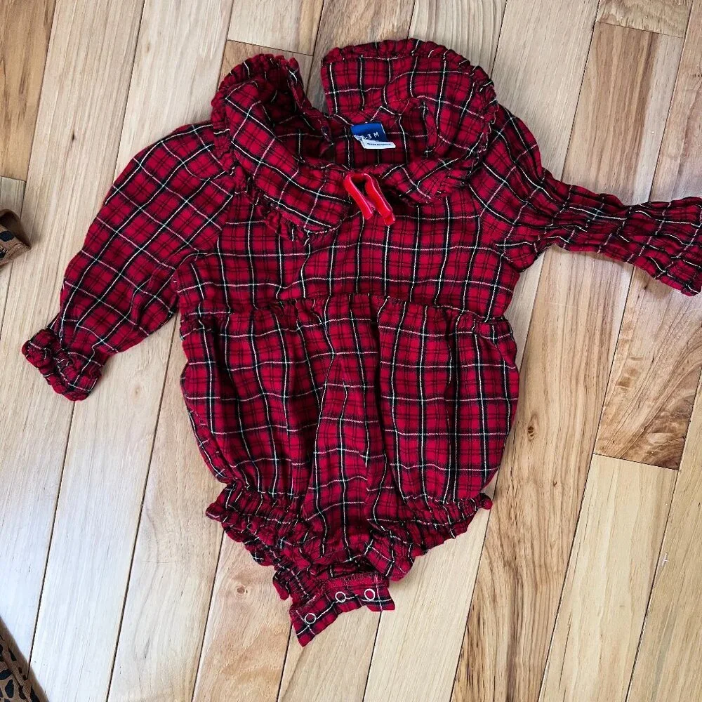 Old Navy Baby Girl Footie Pajama/Blouse Bundle Size 0-3M